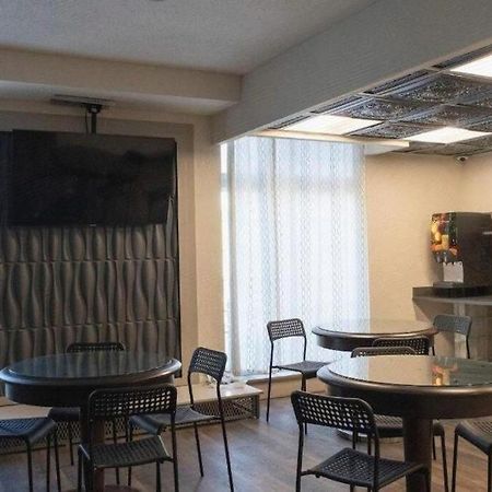 Hotel Chataura Dearborn Dış mekan fotoğraf