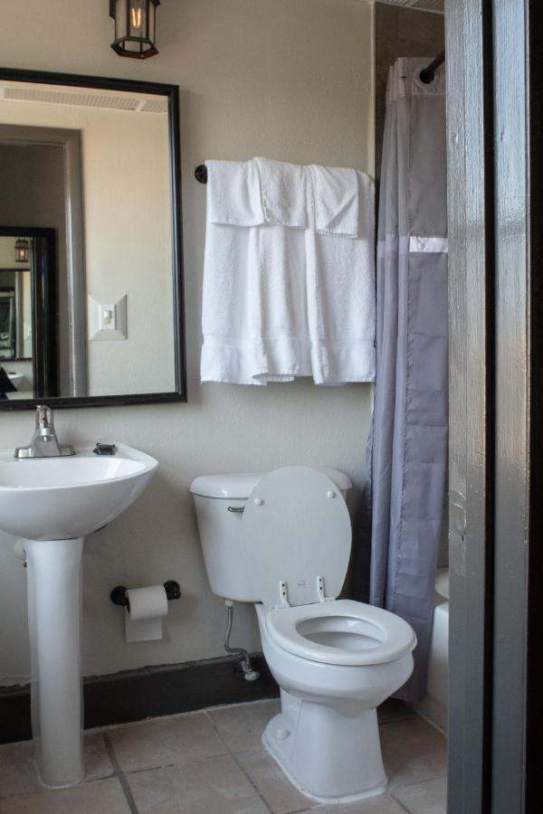 Hotel Chataura Dearborn Dış mekan fotoğraf