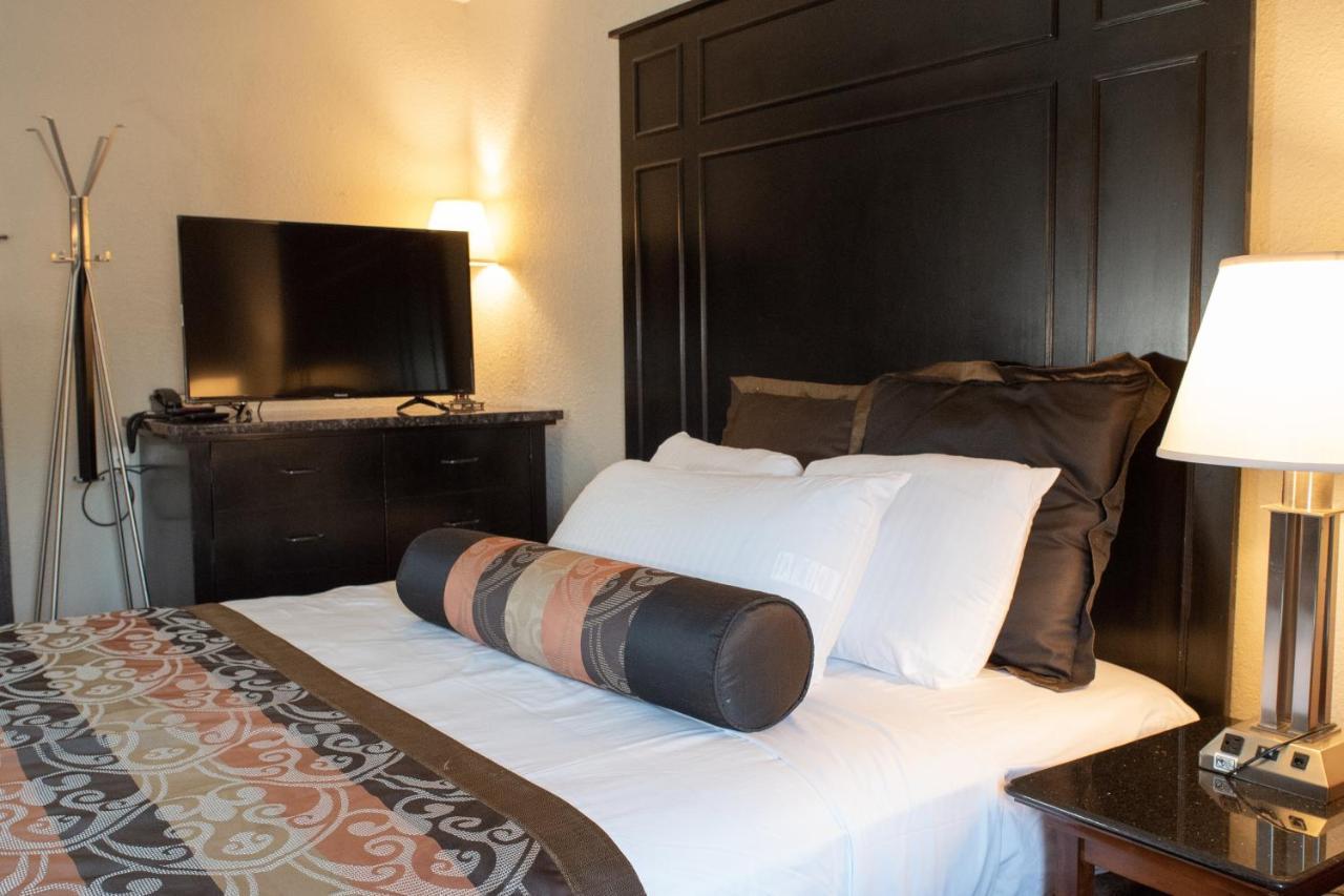 Hotel Chataura Dearborn Dış mekan fotoğraf