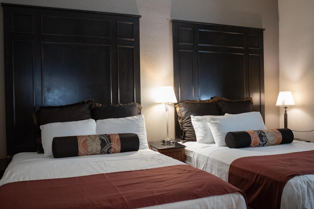Hotel Chataura Dearborn Dış mekan fotoğraf