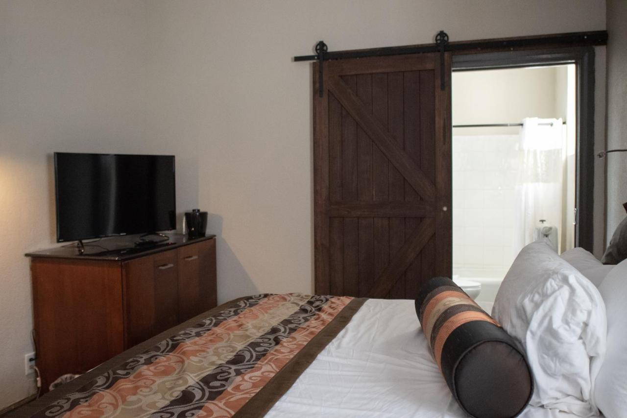 Hotel Chataura Dearborn Dış mekan fotoğraf